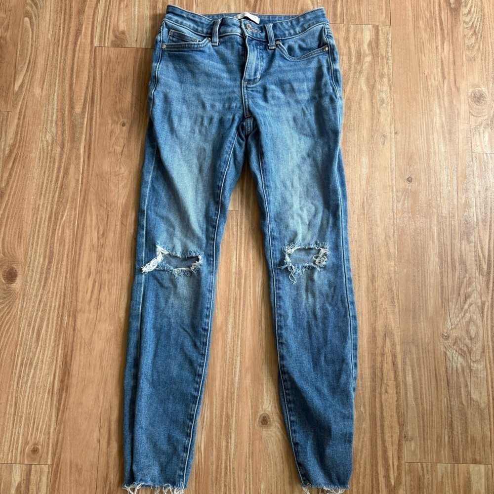 LC Lauren Conrad Skinny Blue Distressed Women Jeans